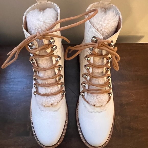 BRAND NEW Marc Fisher Izzie Leather Boot - Picture 2 of 6